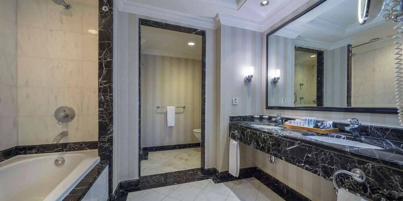 The-Norm-Oriental-Room-36