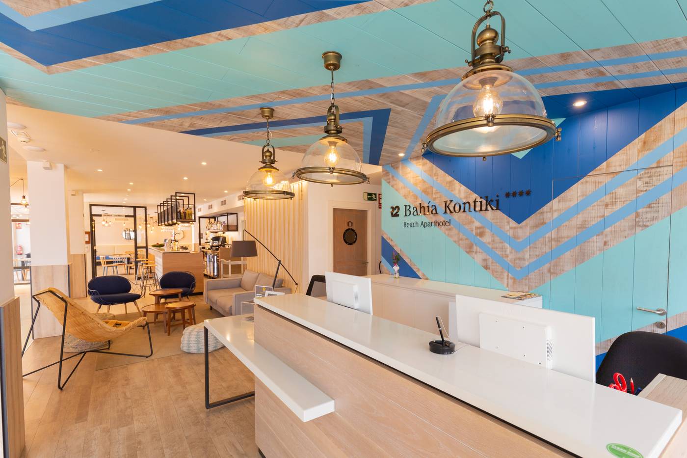 R2-Bahia-Kontiki-Beach-Aparthotel-Lobby-45