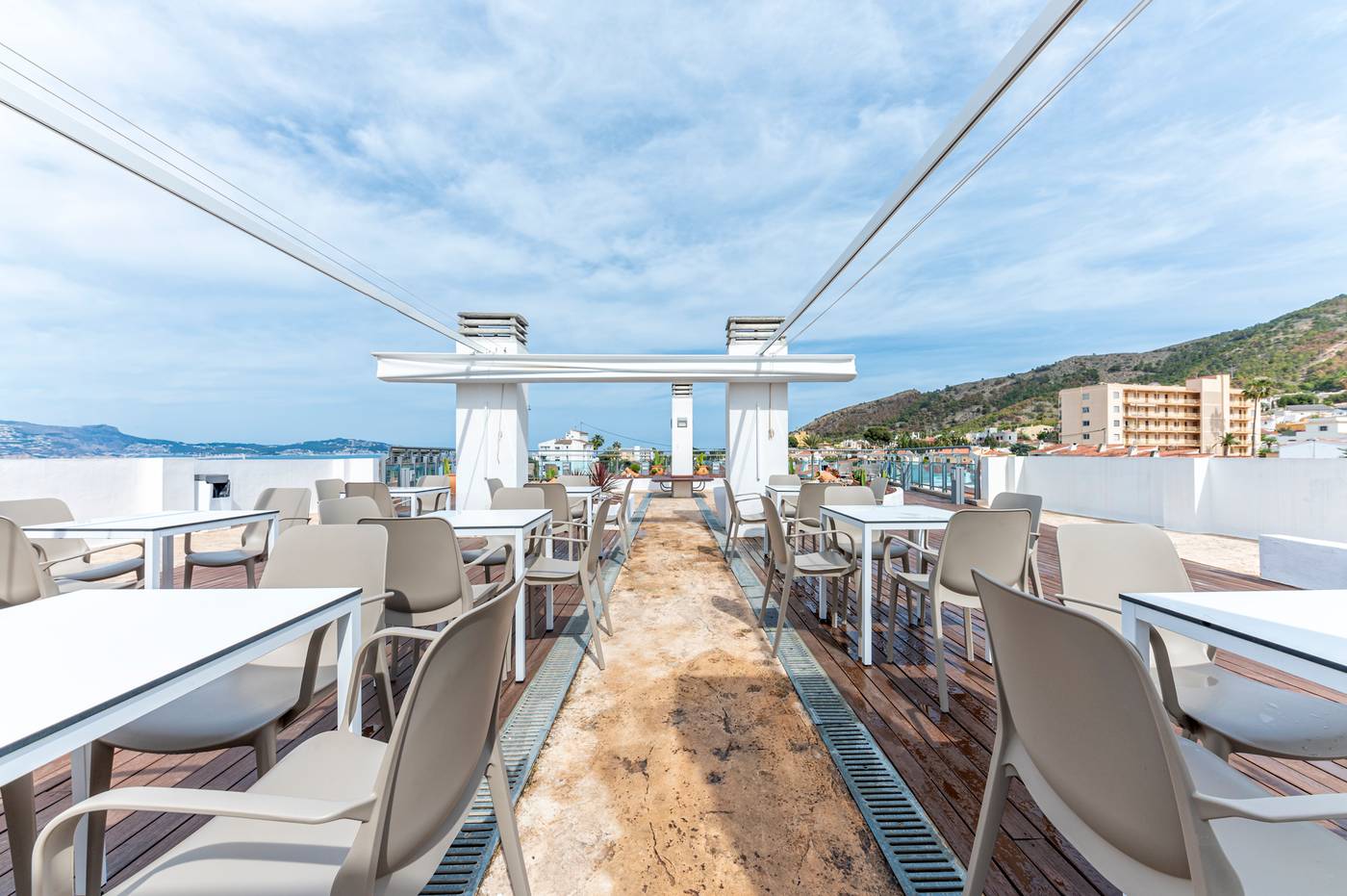 Rober-Palas-Terrace-25