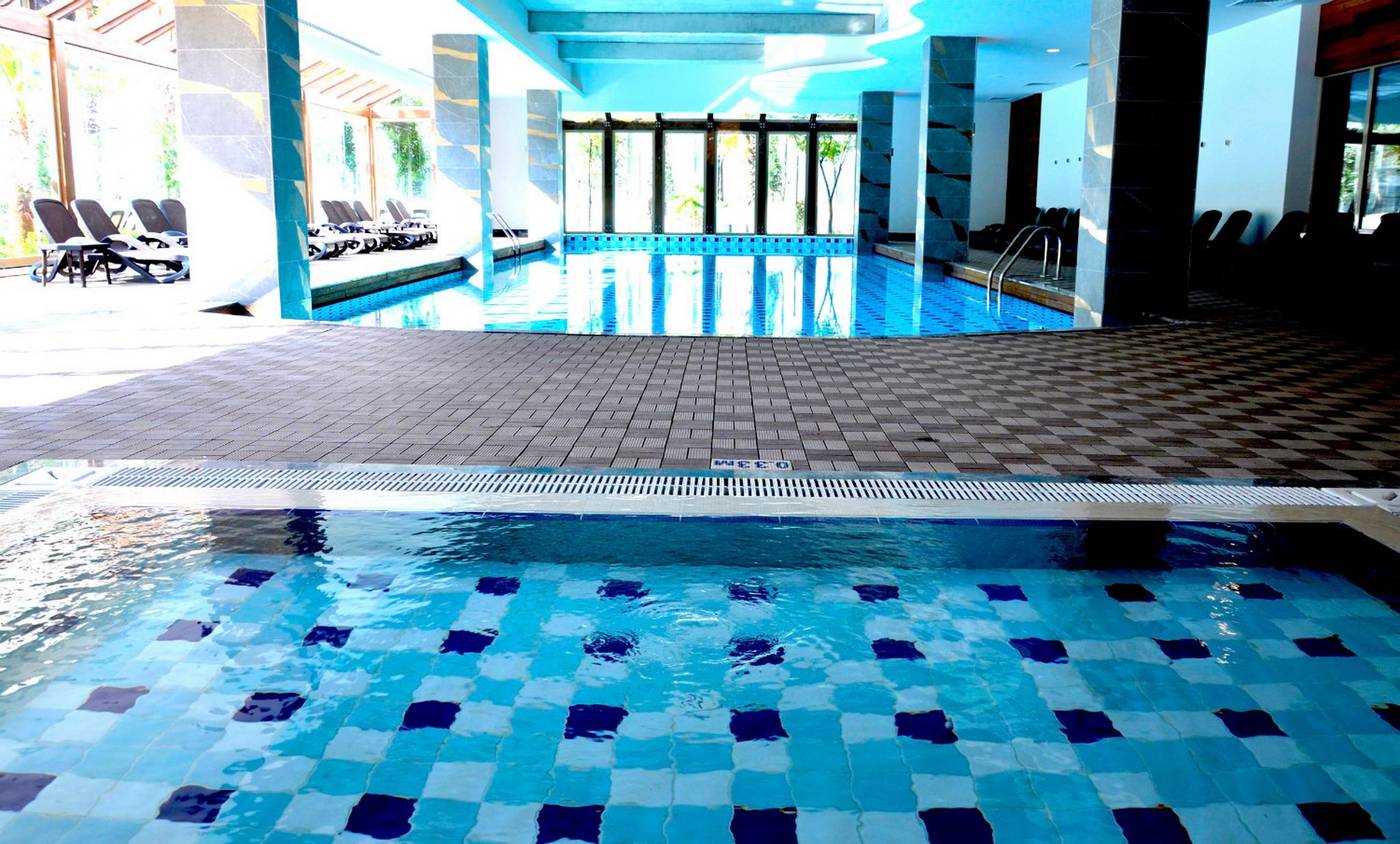 Port-Side-Resort-Pool-32