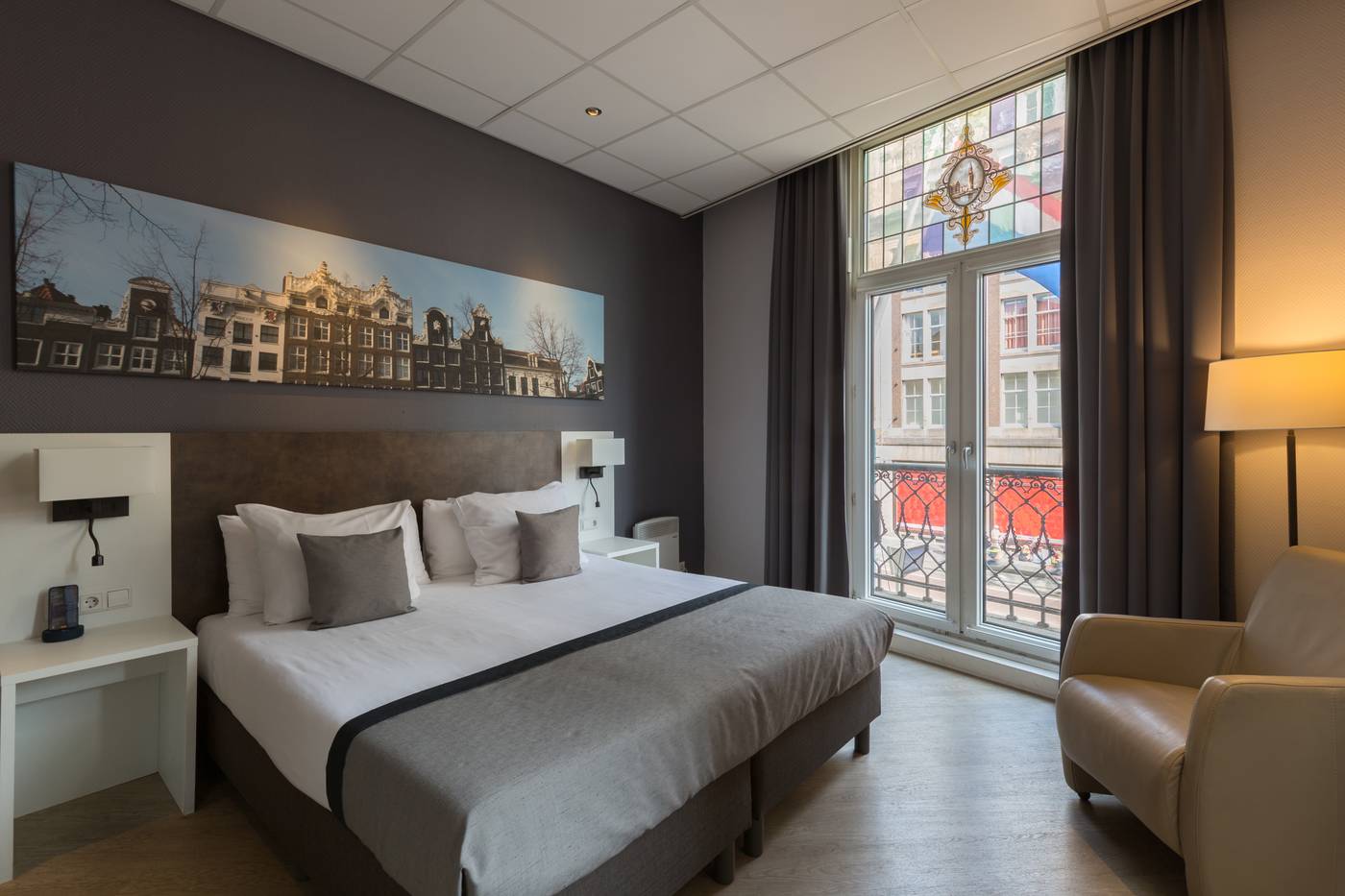 Amsterdam-De-Roode-Leeuw-Room-21