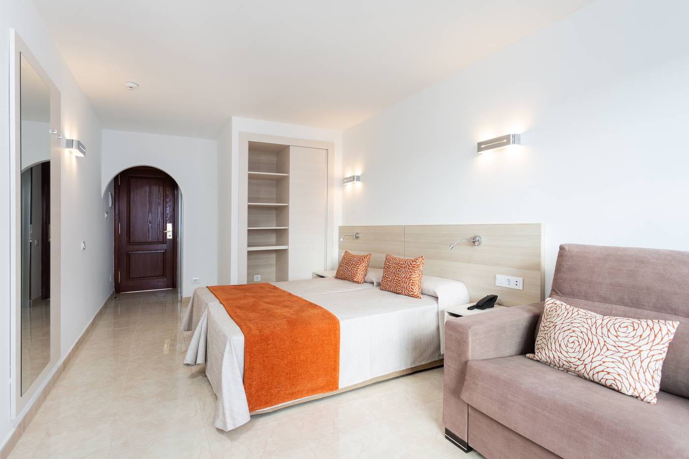 Globales-Tamaimo-Tropical-Room-17