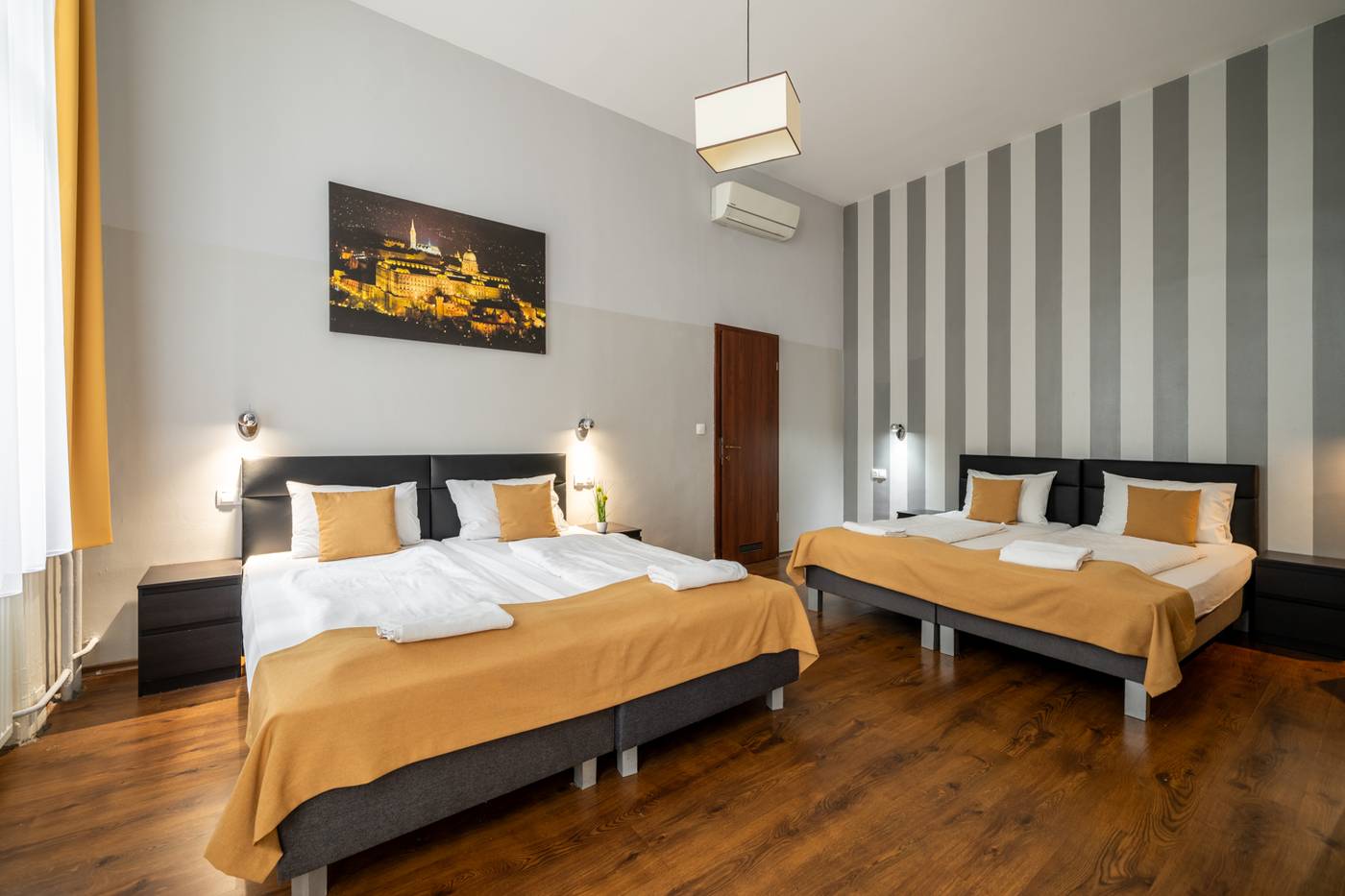 Full-Moon-Budapest-Room-20