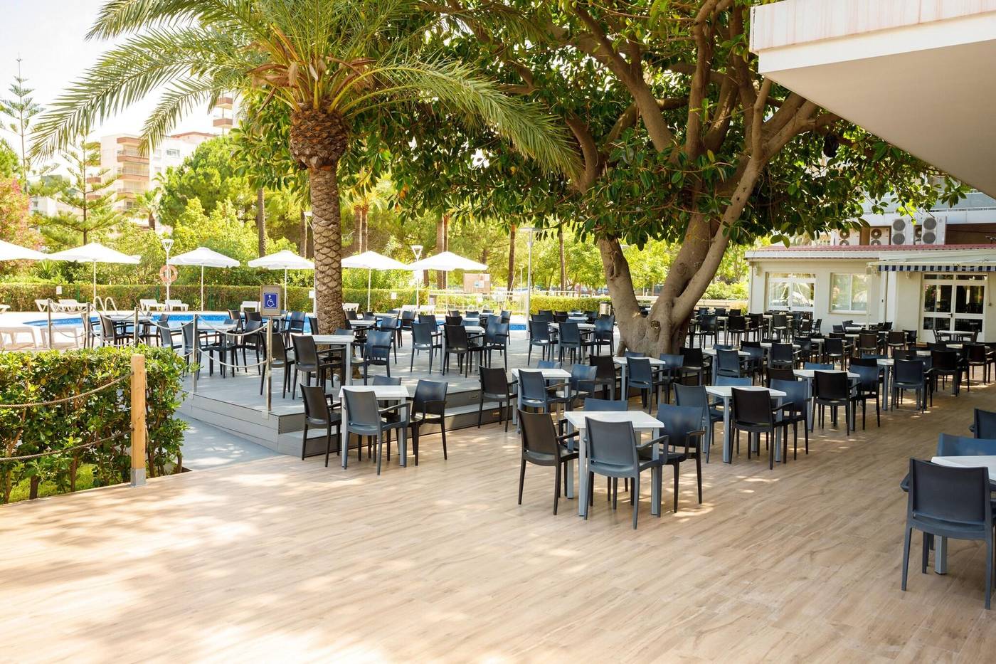 Tres-Anclas-Terrace-12