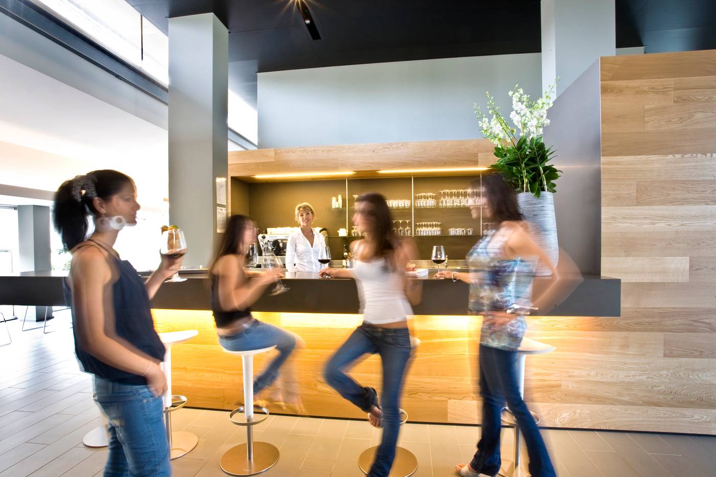 Mod 5 Living Hotel-Italy-Sandra Di Castelnuov-Bar-2