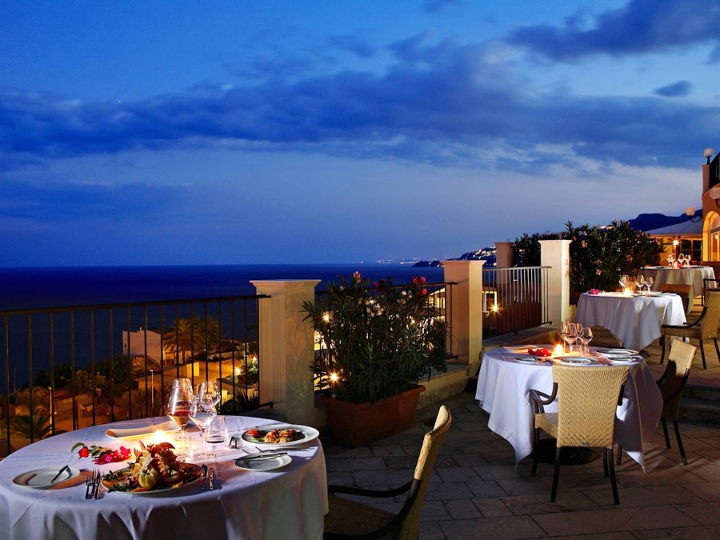 Hotel-Capo-dei-Greci-Restaurant-54