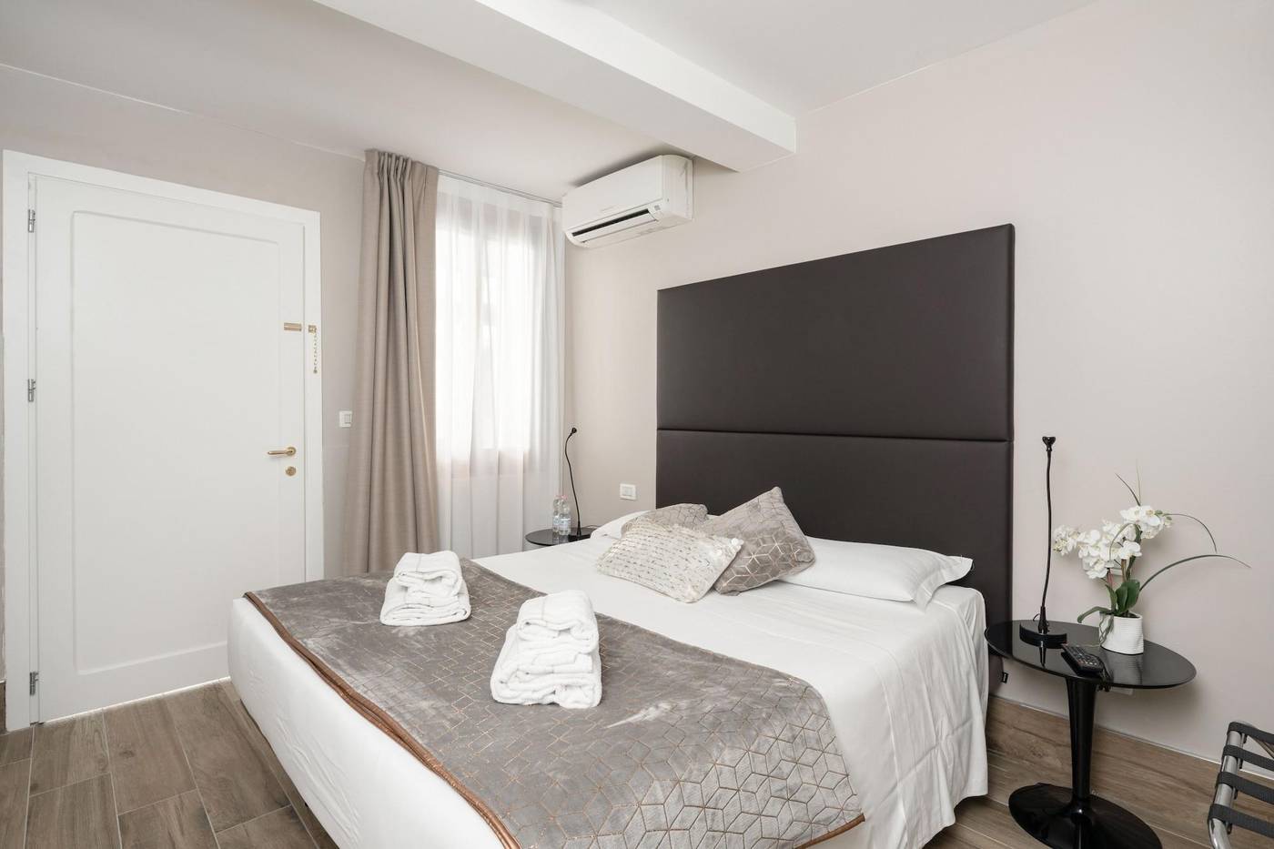 Hotel-Herion-Room-17