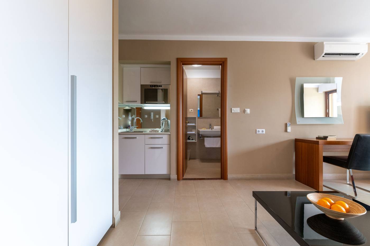 The-Residence-Room-40