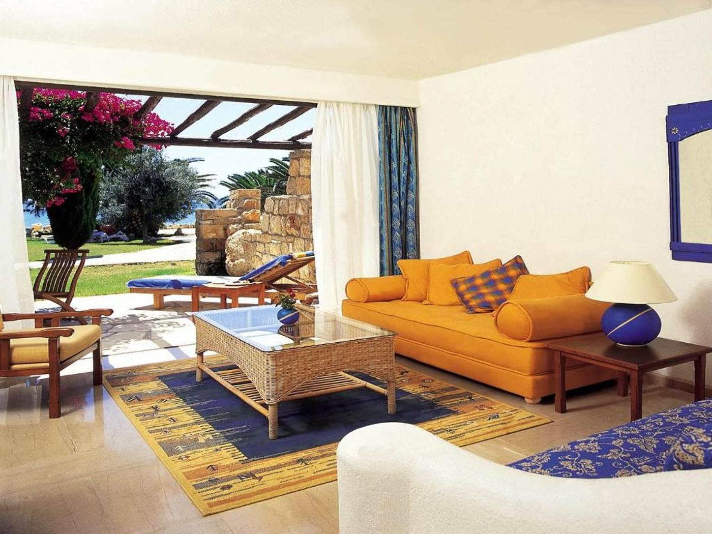 Coral-Beach-Hotel-and-Resort-Room-47