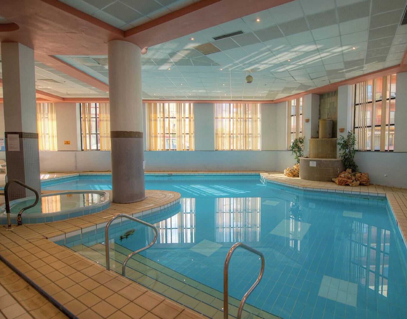 Pebbles-Resort-Pool-41