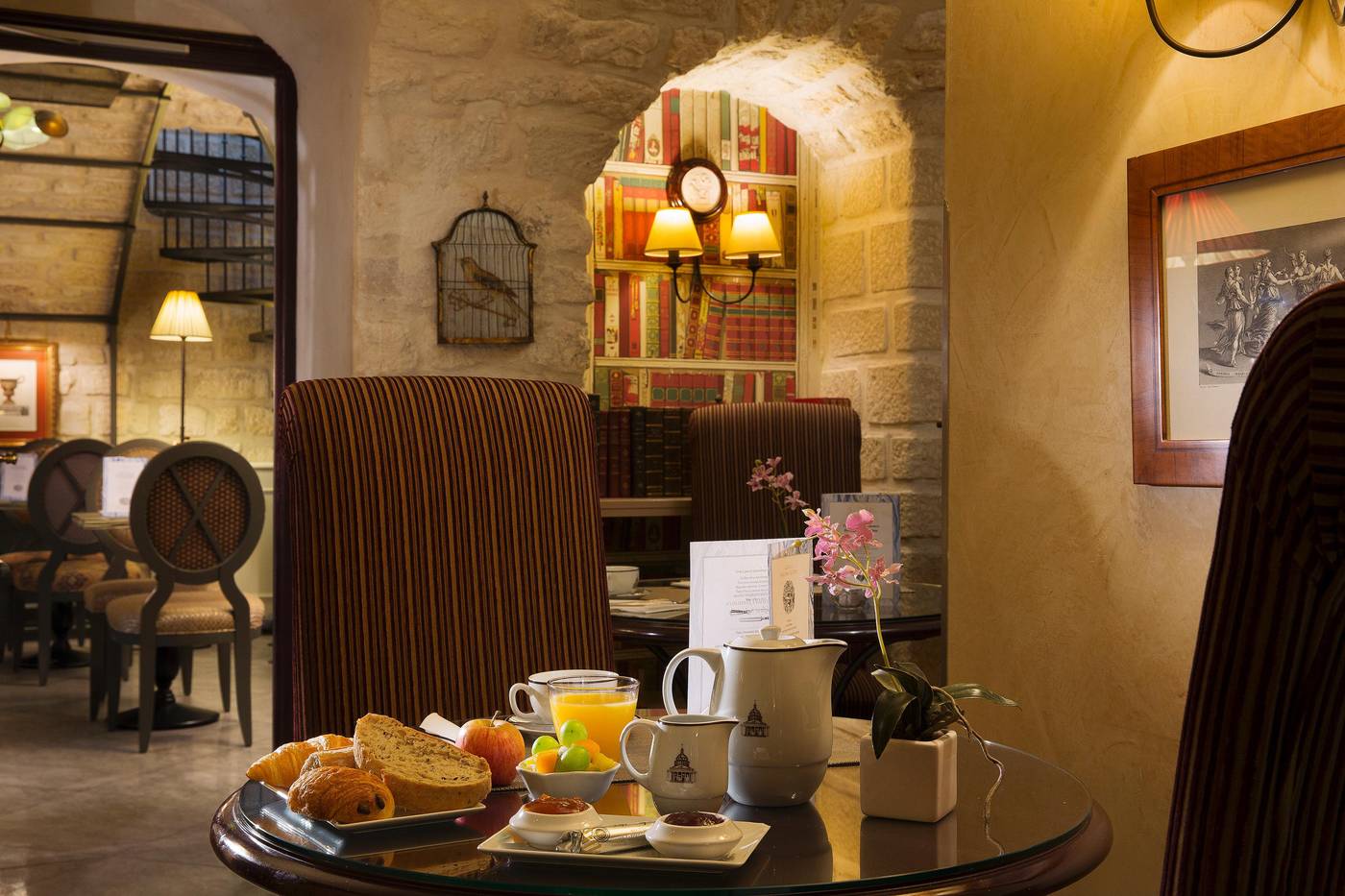 Hotel-Des-Grands-Hommes-Restaurant-7