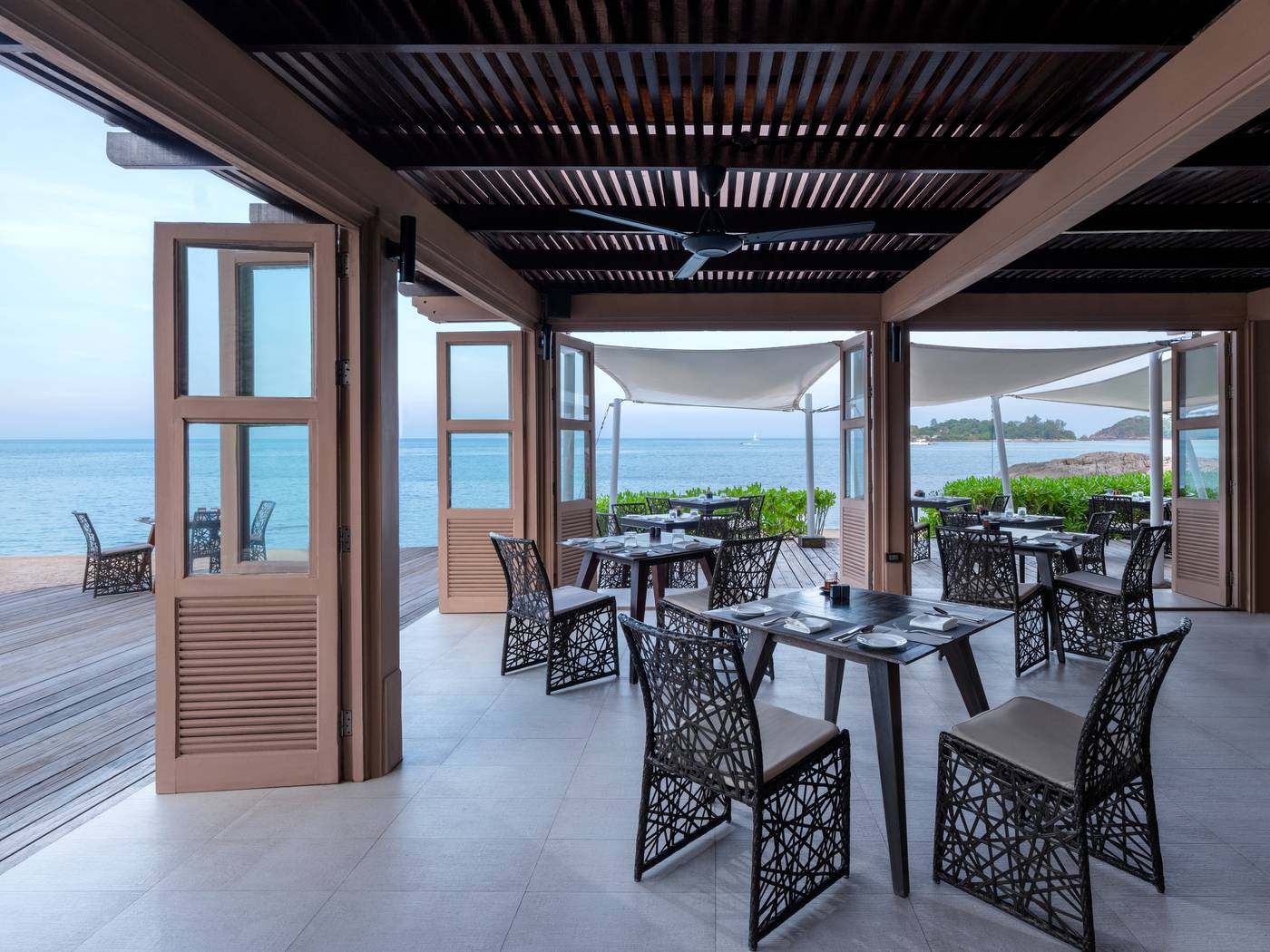 The-Tongsai-Bay-Restaurant-14