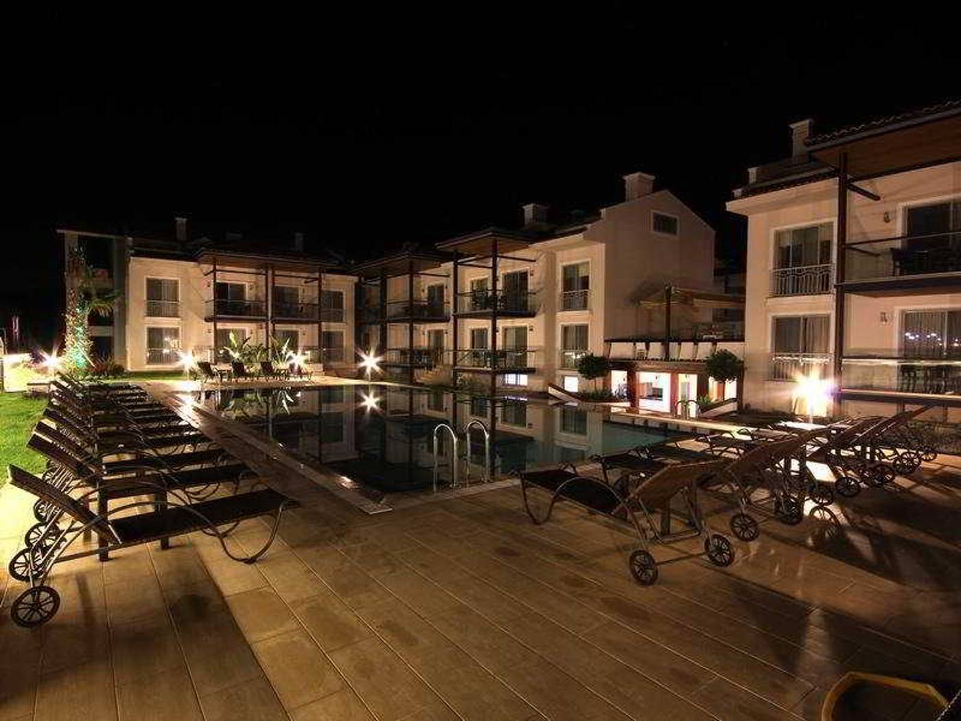 Diana-Residence-Lobby-7