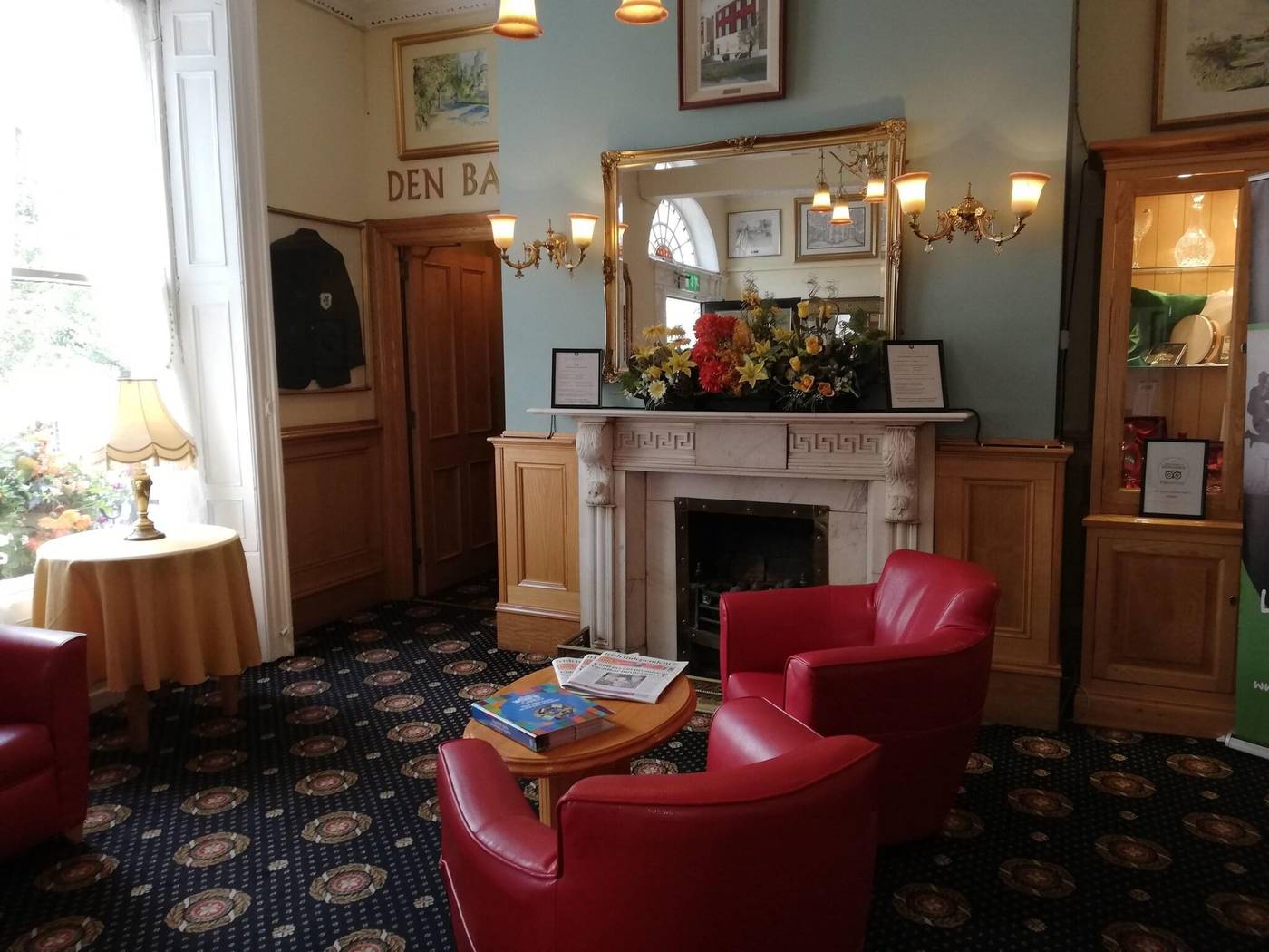 The-Lansdowne-Hotel-Lobby-3