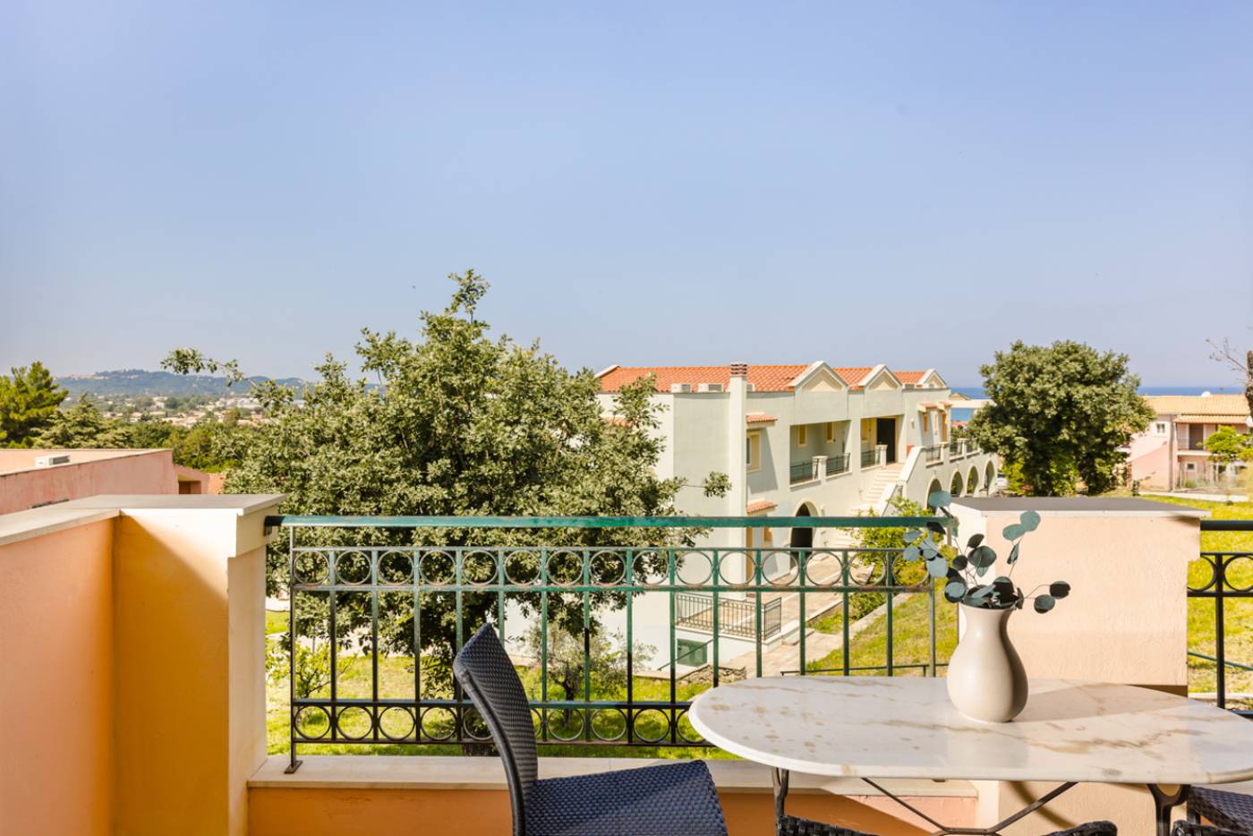 Century-Resort-Apartments-Room-88