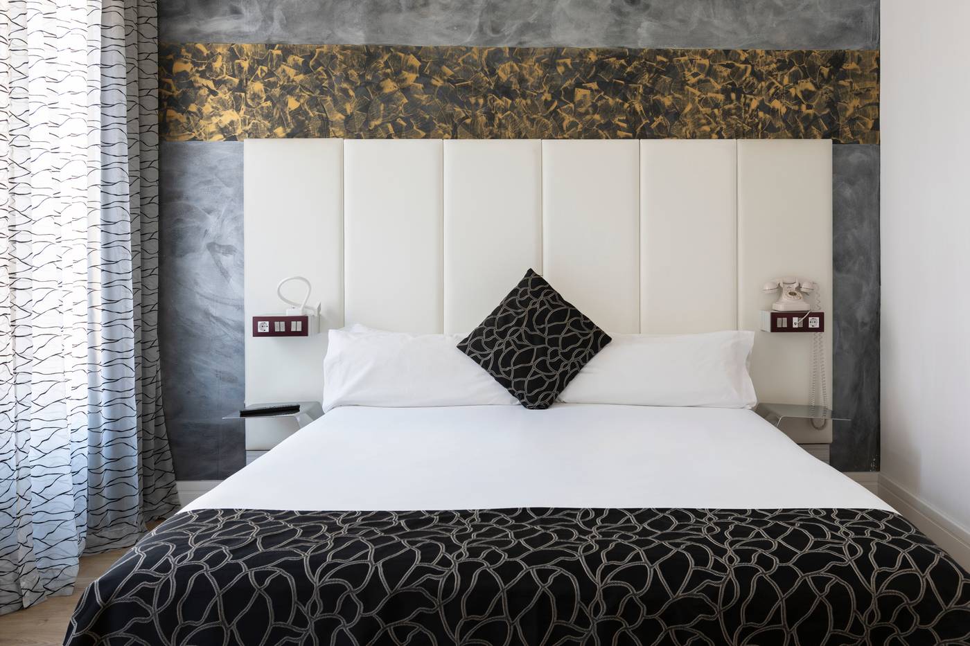 Petit-Palace-Savoy-Alfonso-XII-Room-24