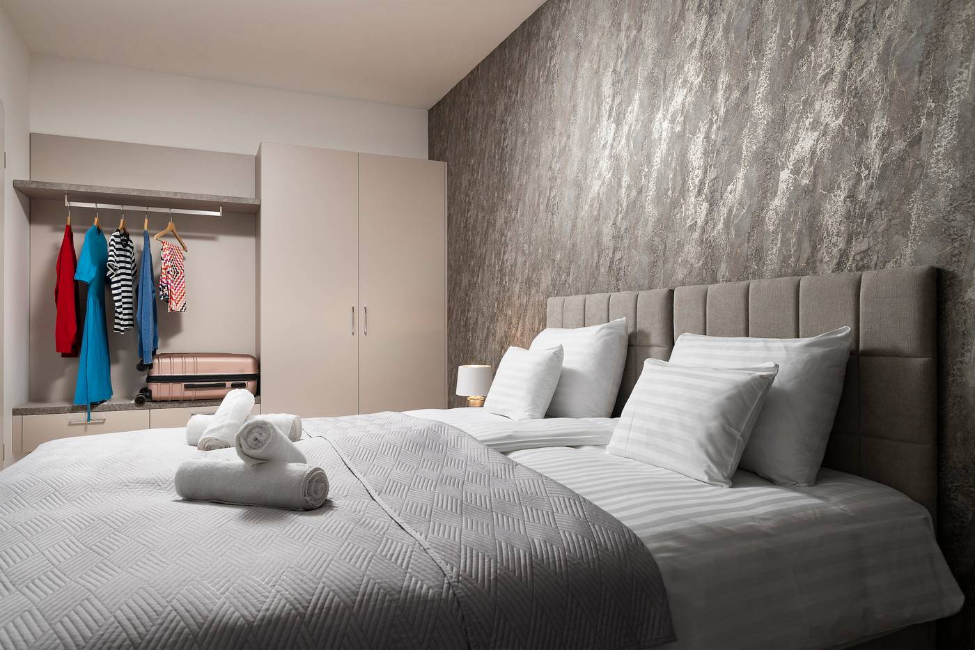 Bo18-Superior-Hotel-Room-36