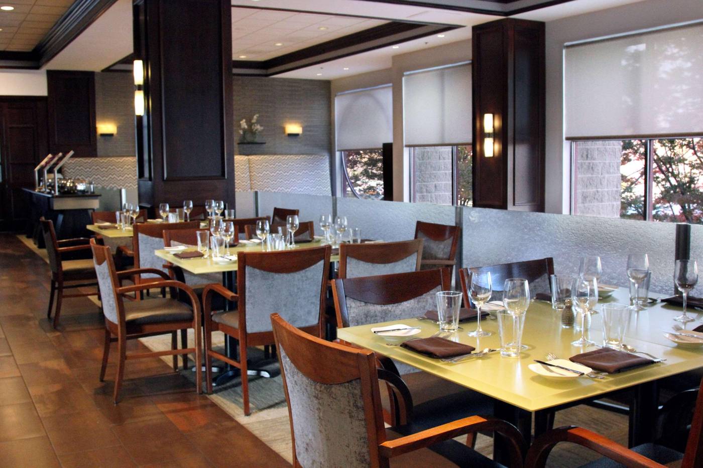 DoubleTree-Suites-by-Hilton-Hotel-Boston-Cambridge-Restaurant-38