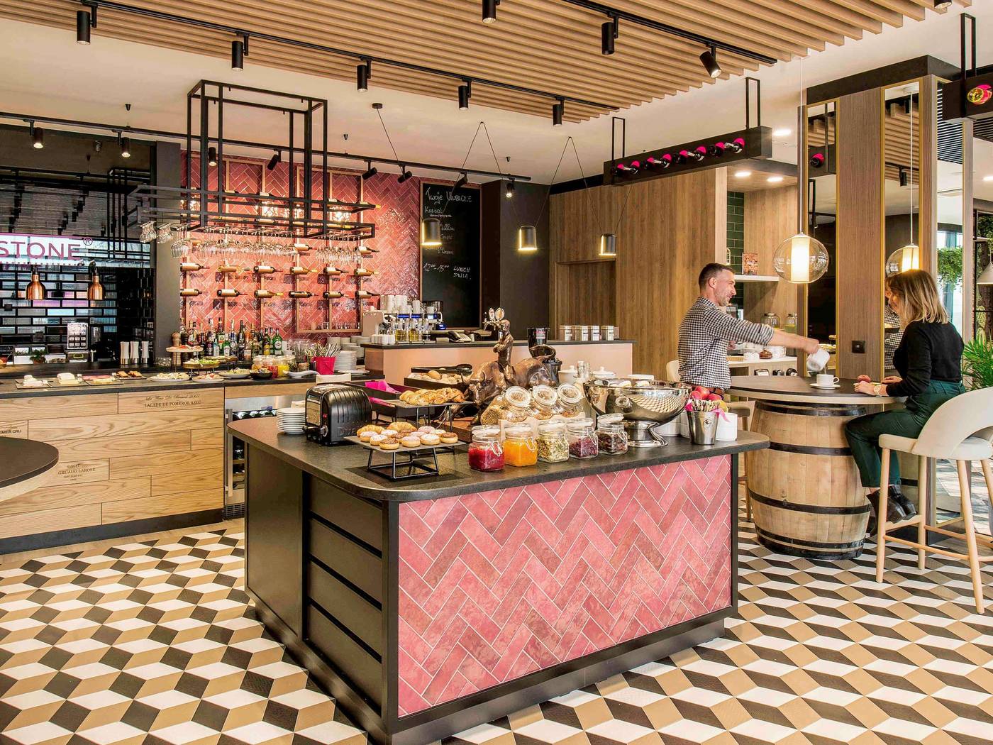 Ibis-Styles-Krakow-East-Restaurant-26