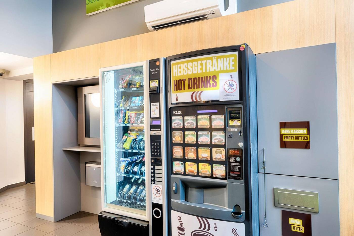 B-b-Hotel-Koln-frechen-Lobby-29