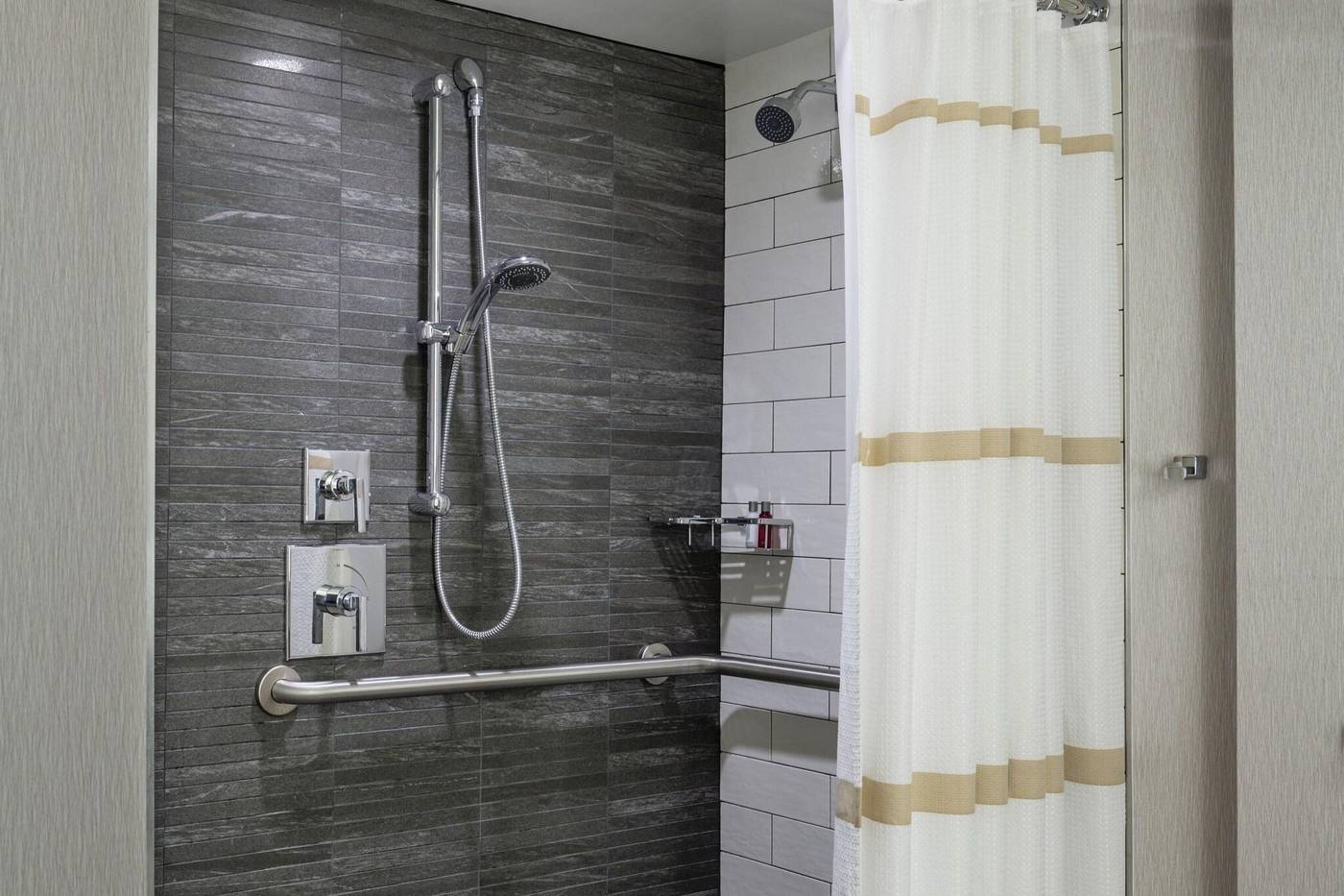 Boston-Marriott-Newton-Room-23