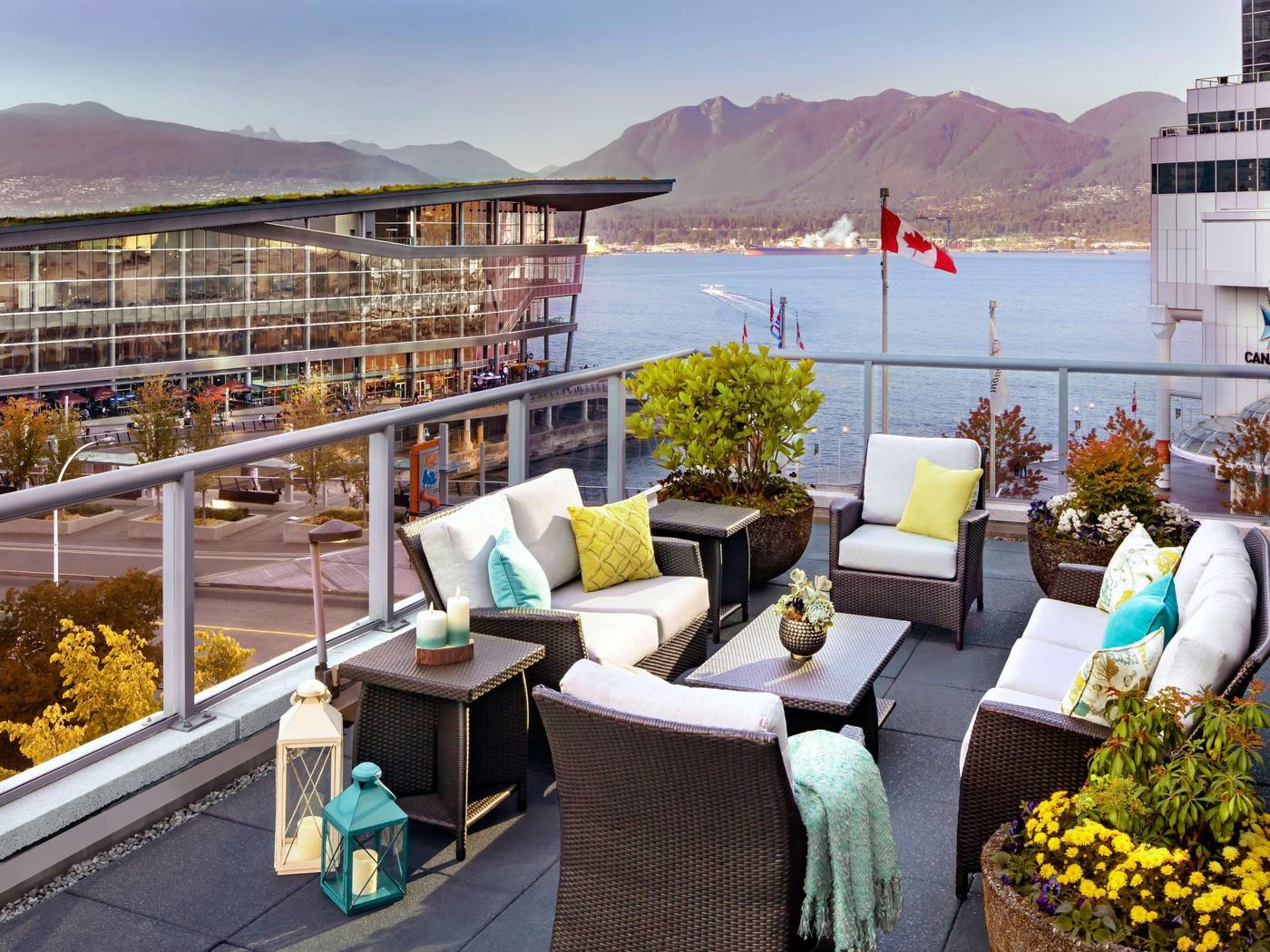 Fairmont-Waterfront-Room-73