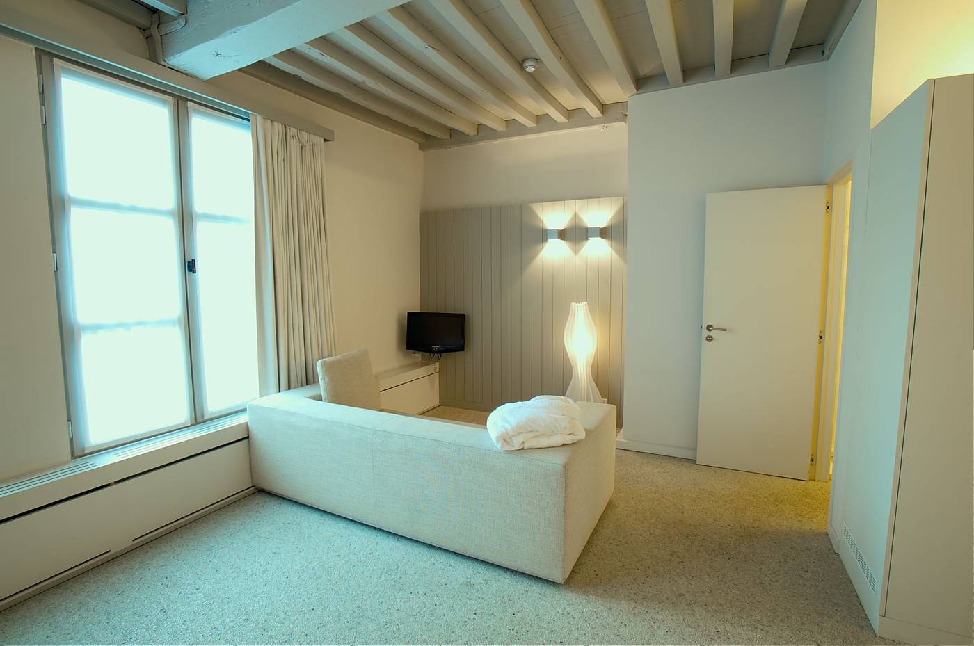 Matelote-Belgium-ANTWERP-Room-5