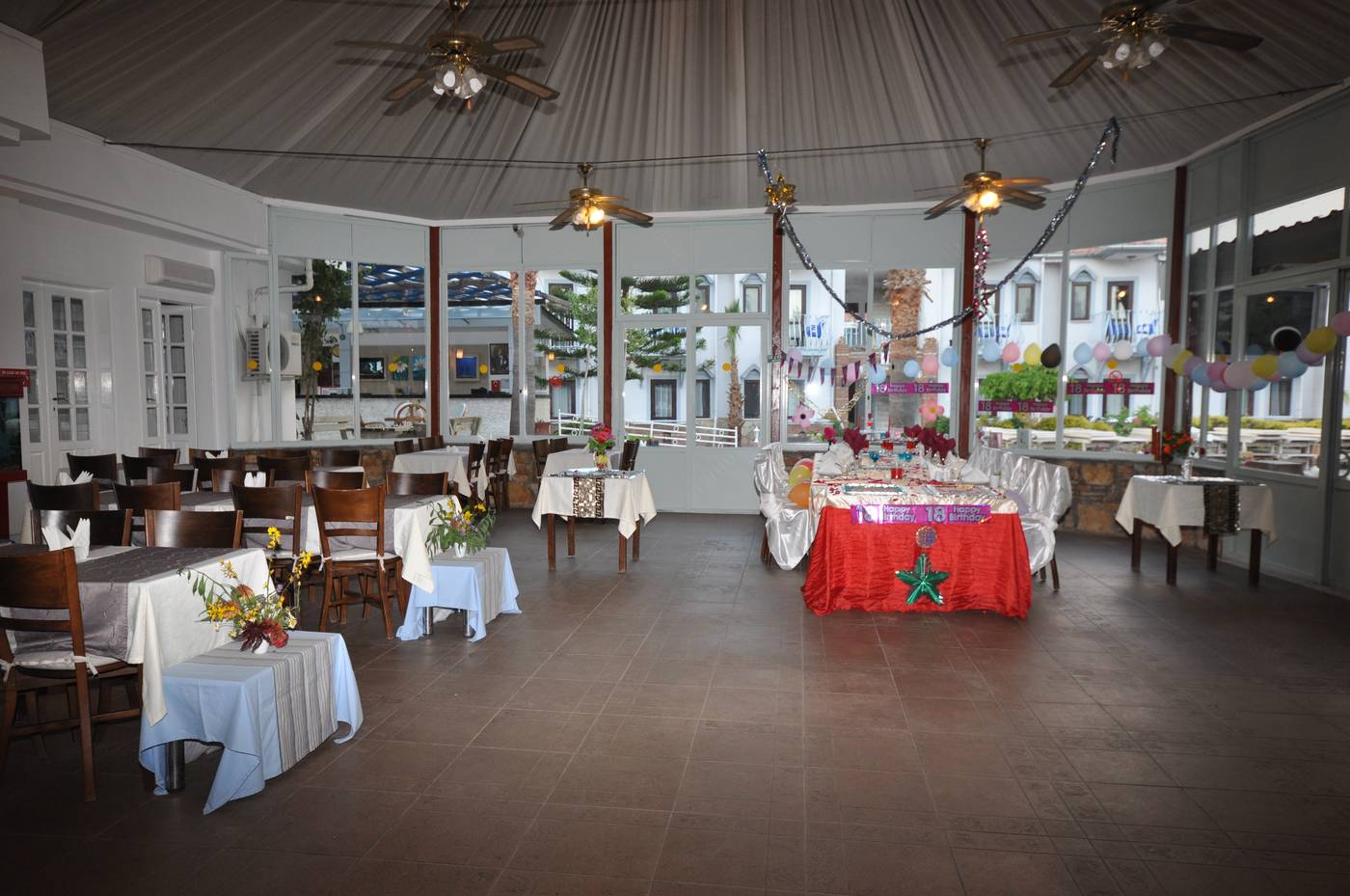 Majestic-Hotel-Restaurant-28