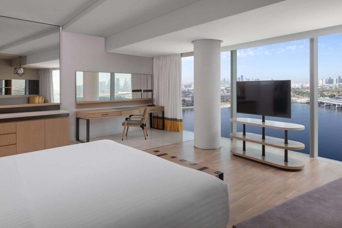 JW-Marriott-Marquis-Hotel-Dubai-Room-28