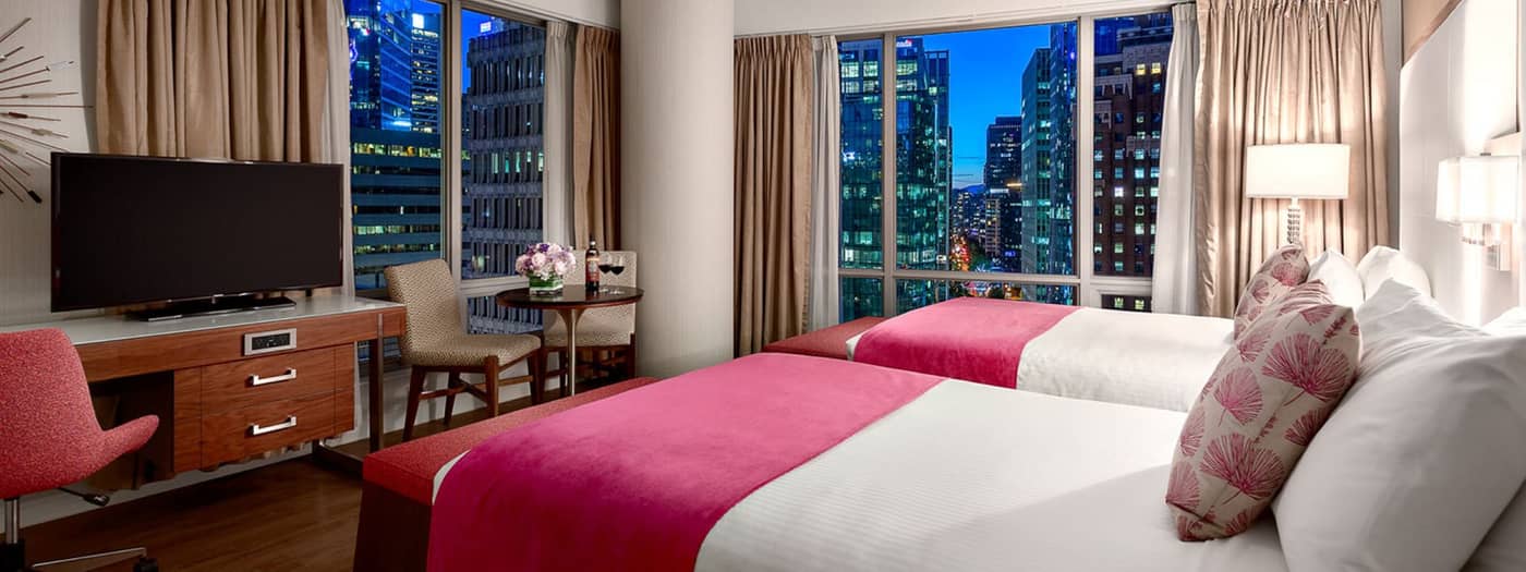 Auberge-Vancouver-Hotel-Room-8