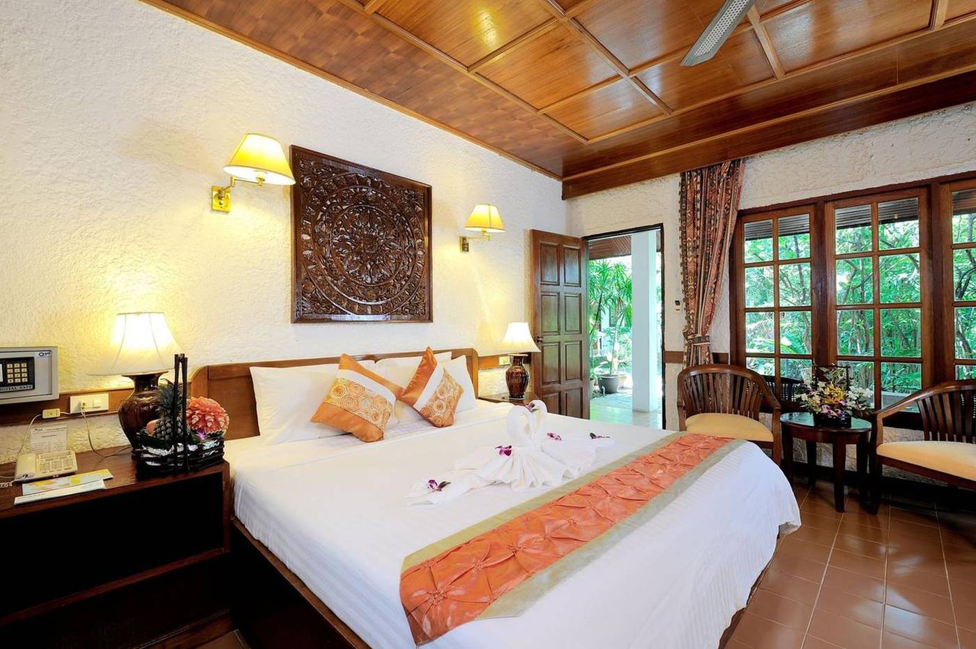 Tropica-Bungalow-Hotel-Room-32