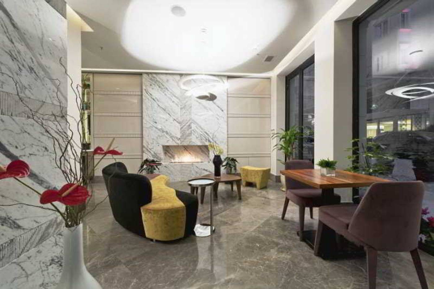 Four-Points-Express-by-Sheraton-Istanbul-Taksim-Lobby-16