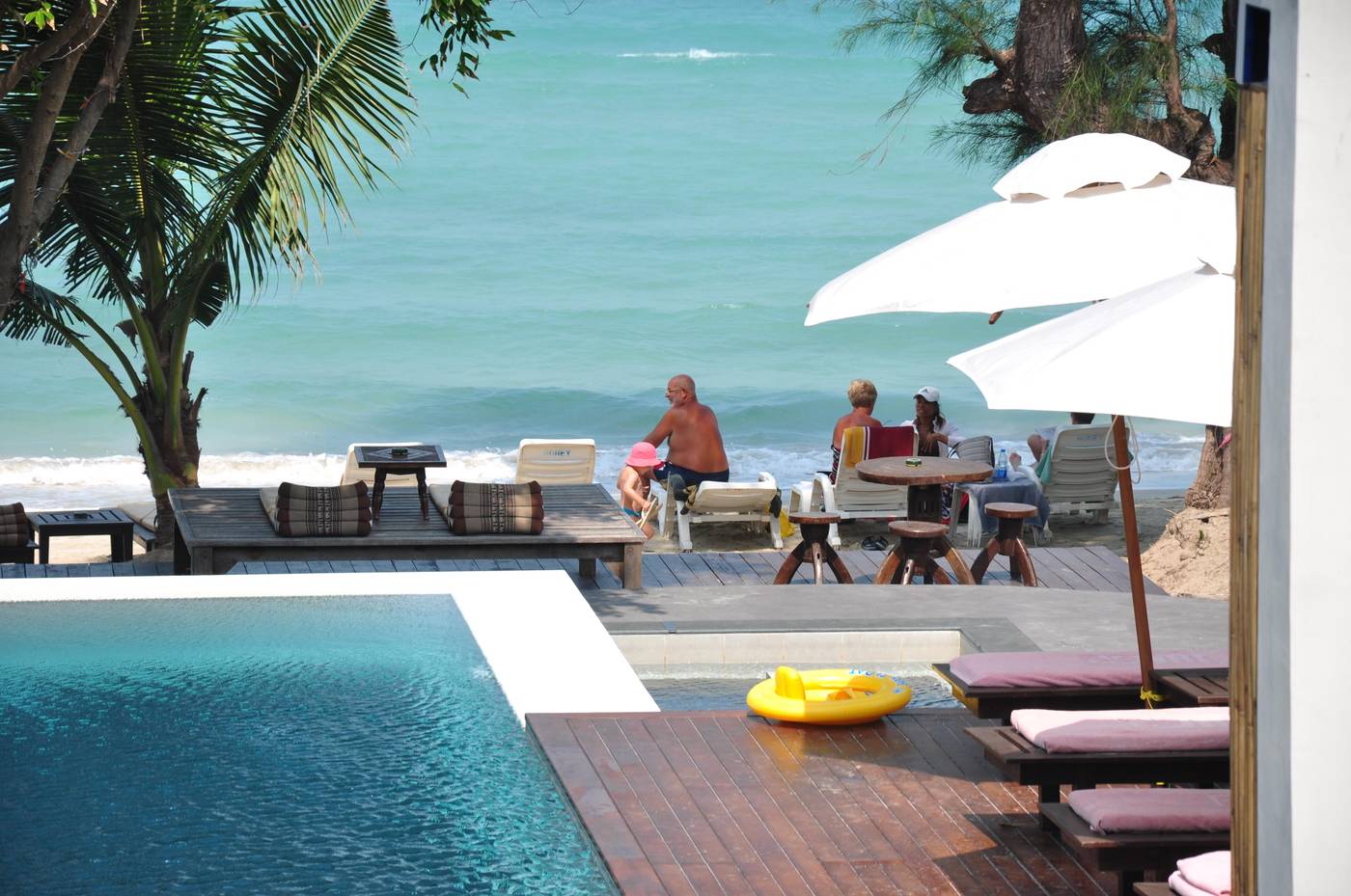 Samui-Honey-Cottage-Beach-Resort-Pool-32