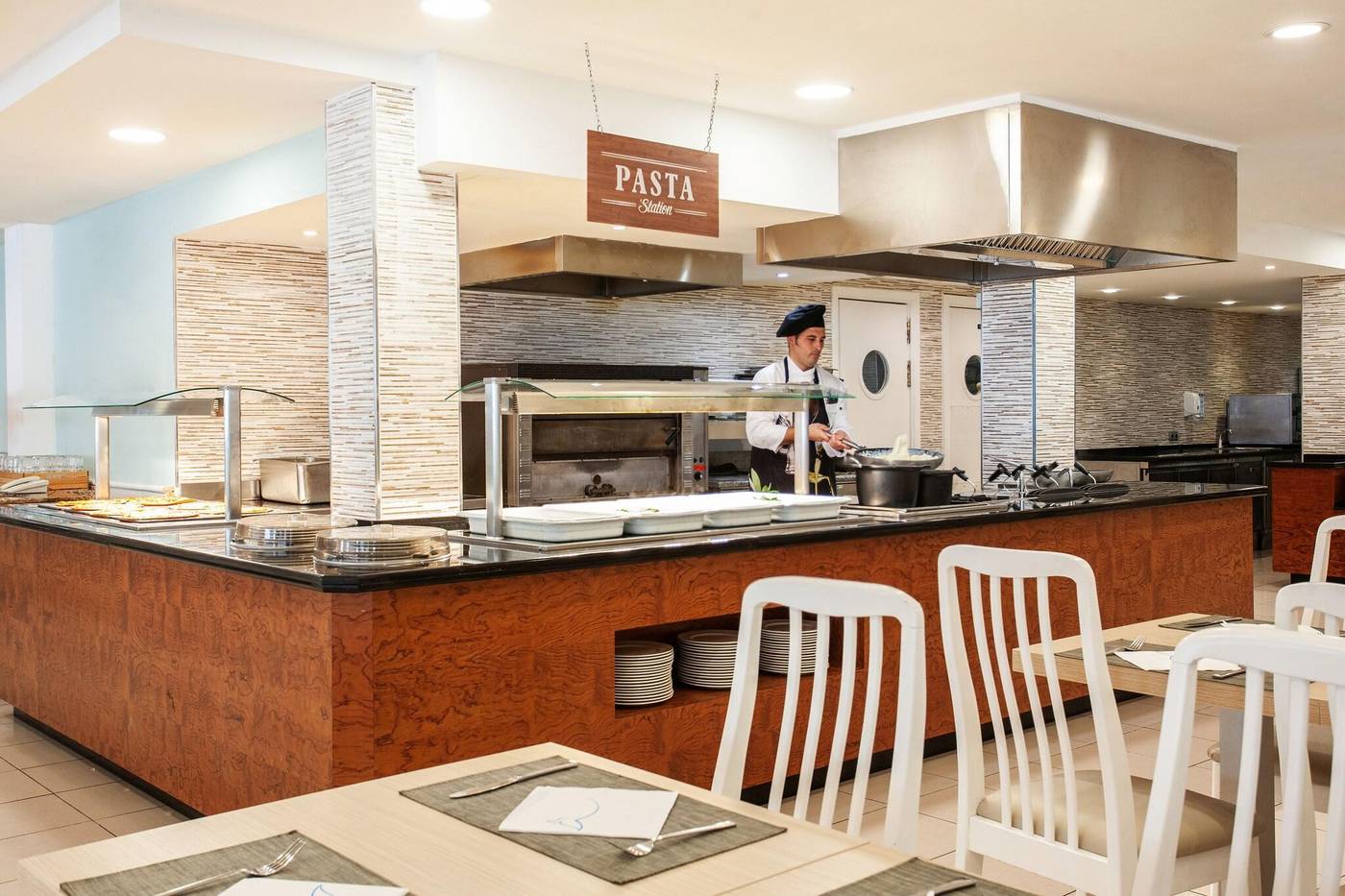 Grupotel-Mar-de-Menorca-Restaurant-35