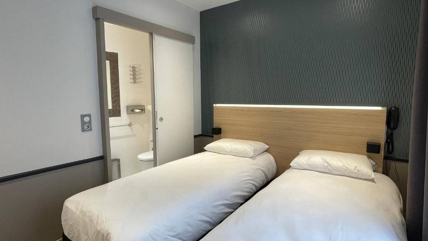 Hotel-La-Folie-des-Pres---Saint-Germain-des-Pres-Room-22