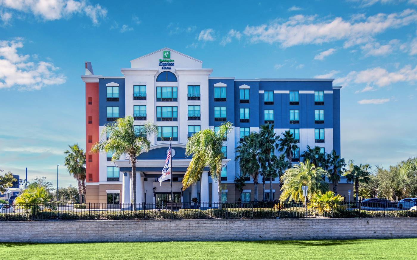 Holiday Inn Express and Suites I-Drive-United States-ORLANDO-General view-8
