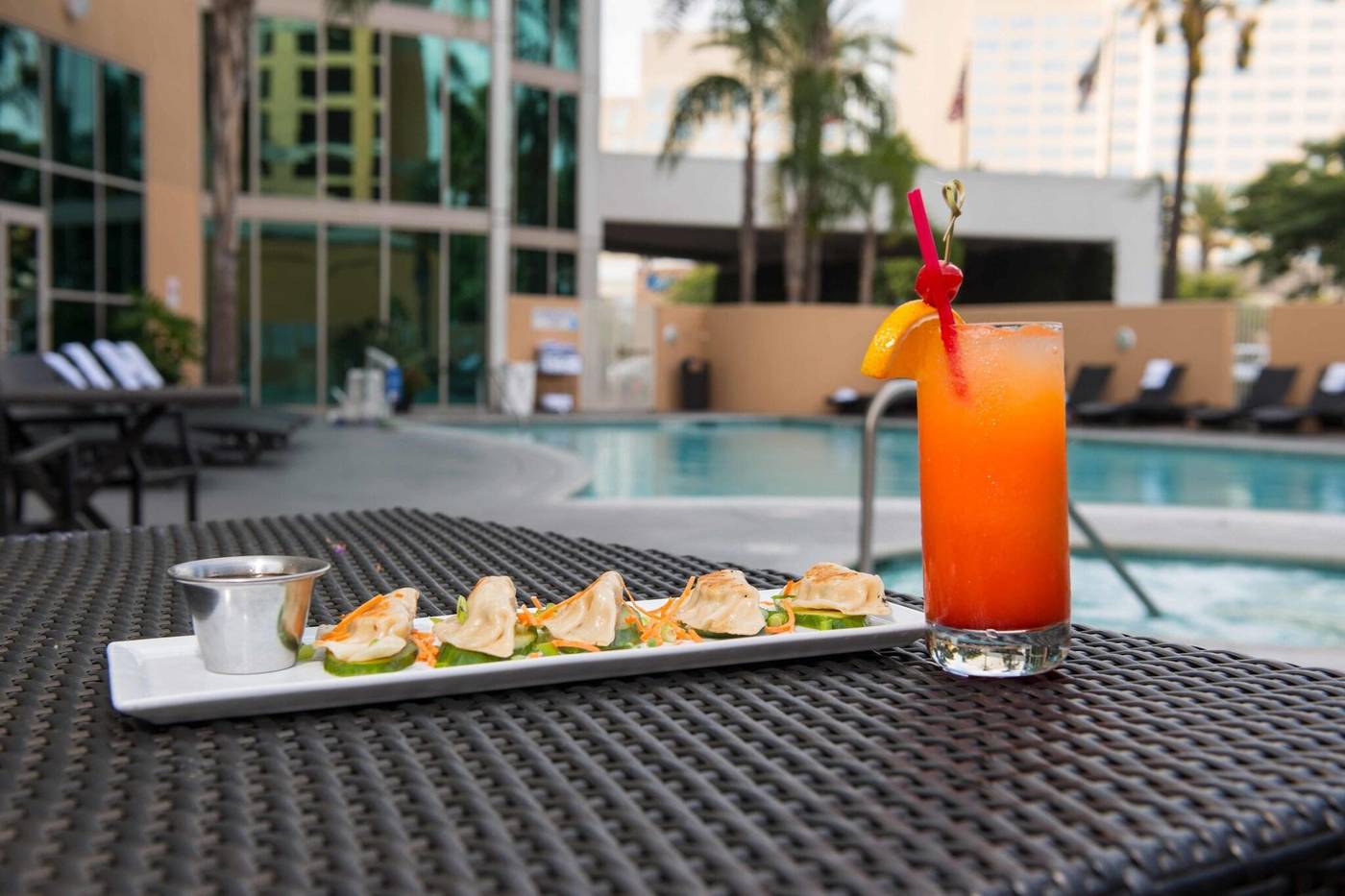 Anaheim-Marriott-Suites-Pool-31