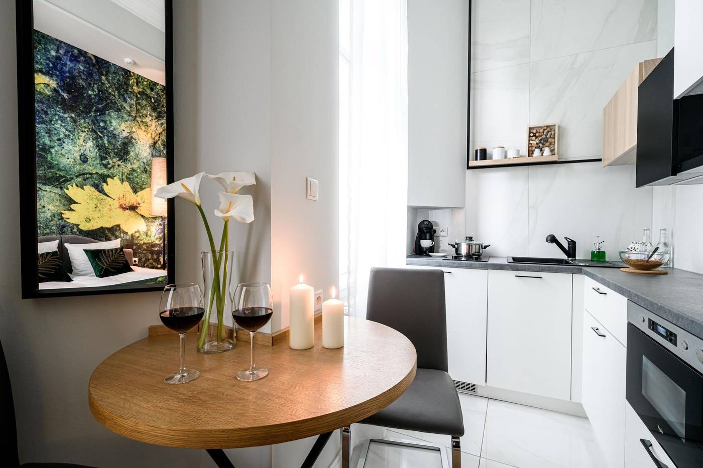 Arts-Apartments-Room-35