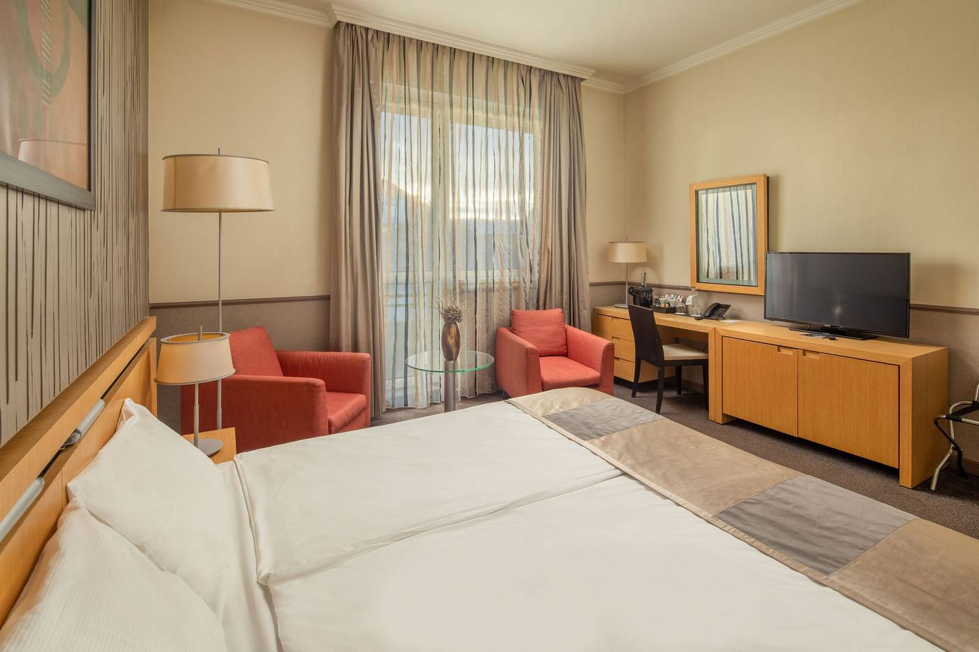 Mamaison-Hotel-Andrassy-Budapest-Room-17