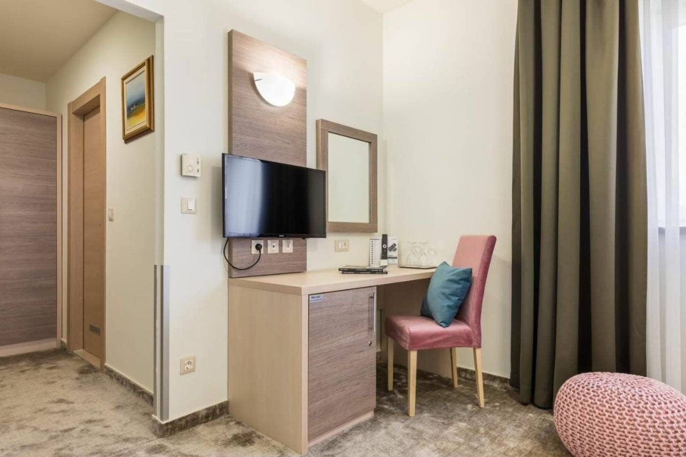Hotel Mondo-Croatia-SPLIT-Room-10