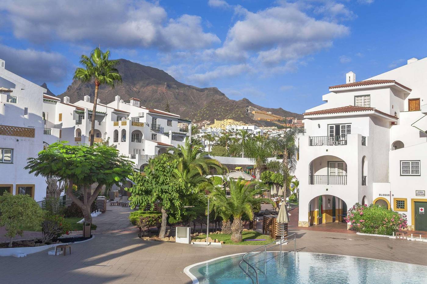 Sunset-Harbour-Club-General-view-8