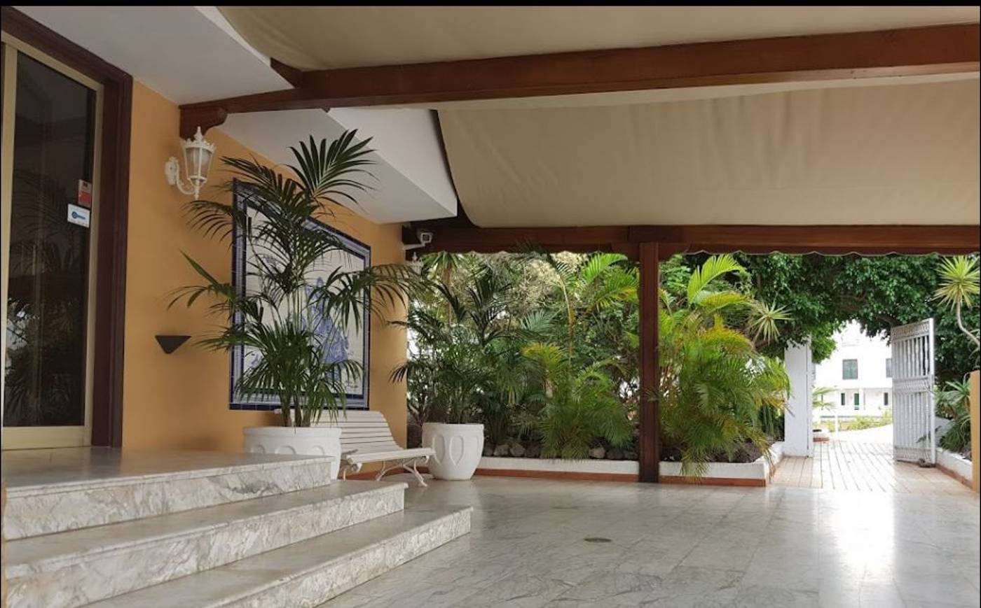 Neptuno-Costa-Adeje-Lobby-13