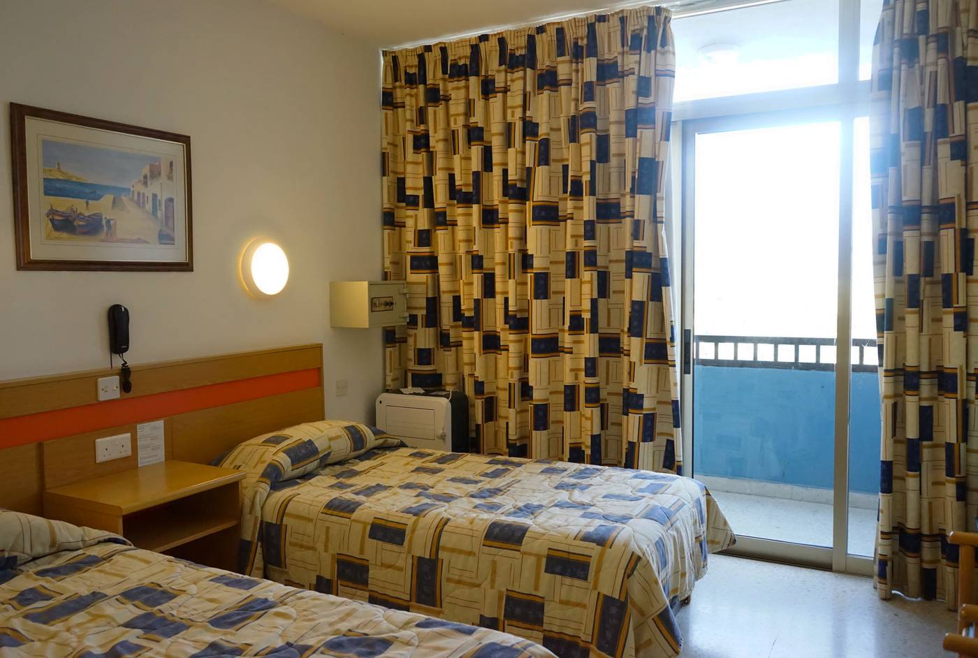 The-St-George-Park-Hotel-Room-14