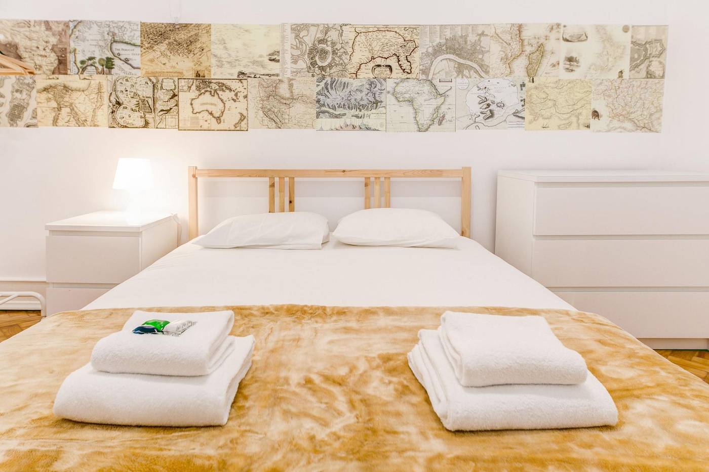 Home-Out-Rooms---Apartments-Room-125