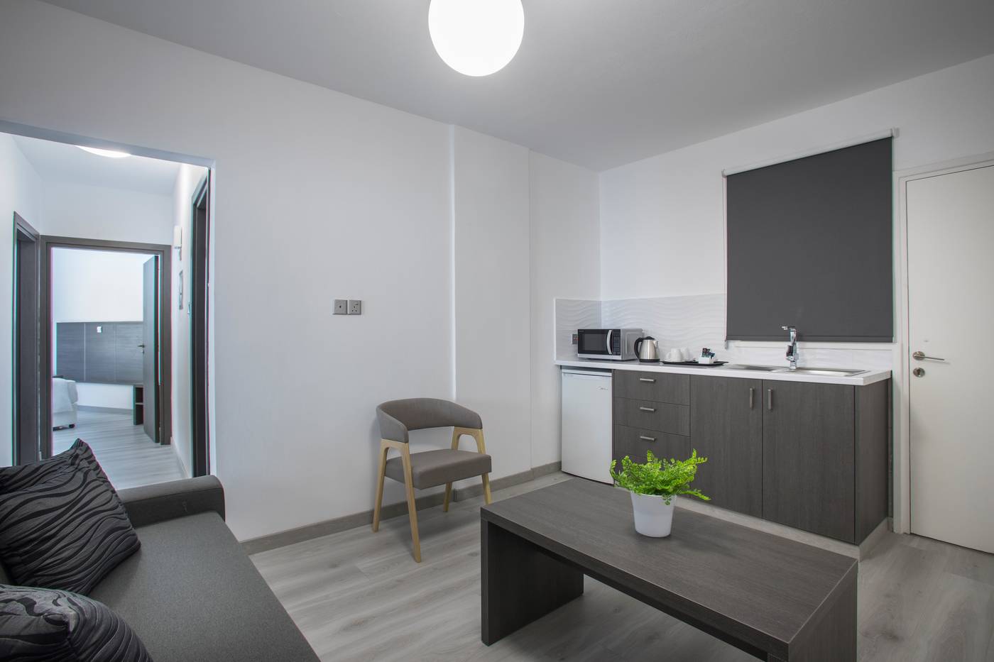 Blazer-Residence-Room-18