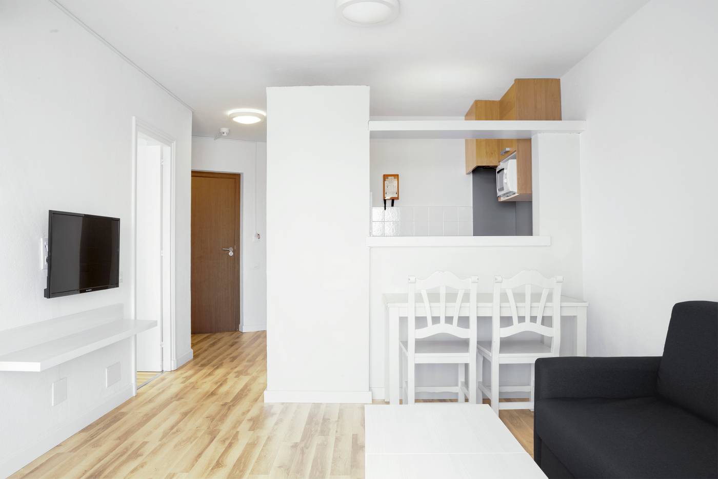 Smartline-Marina-Room-15