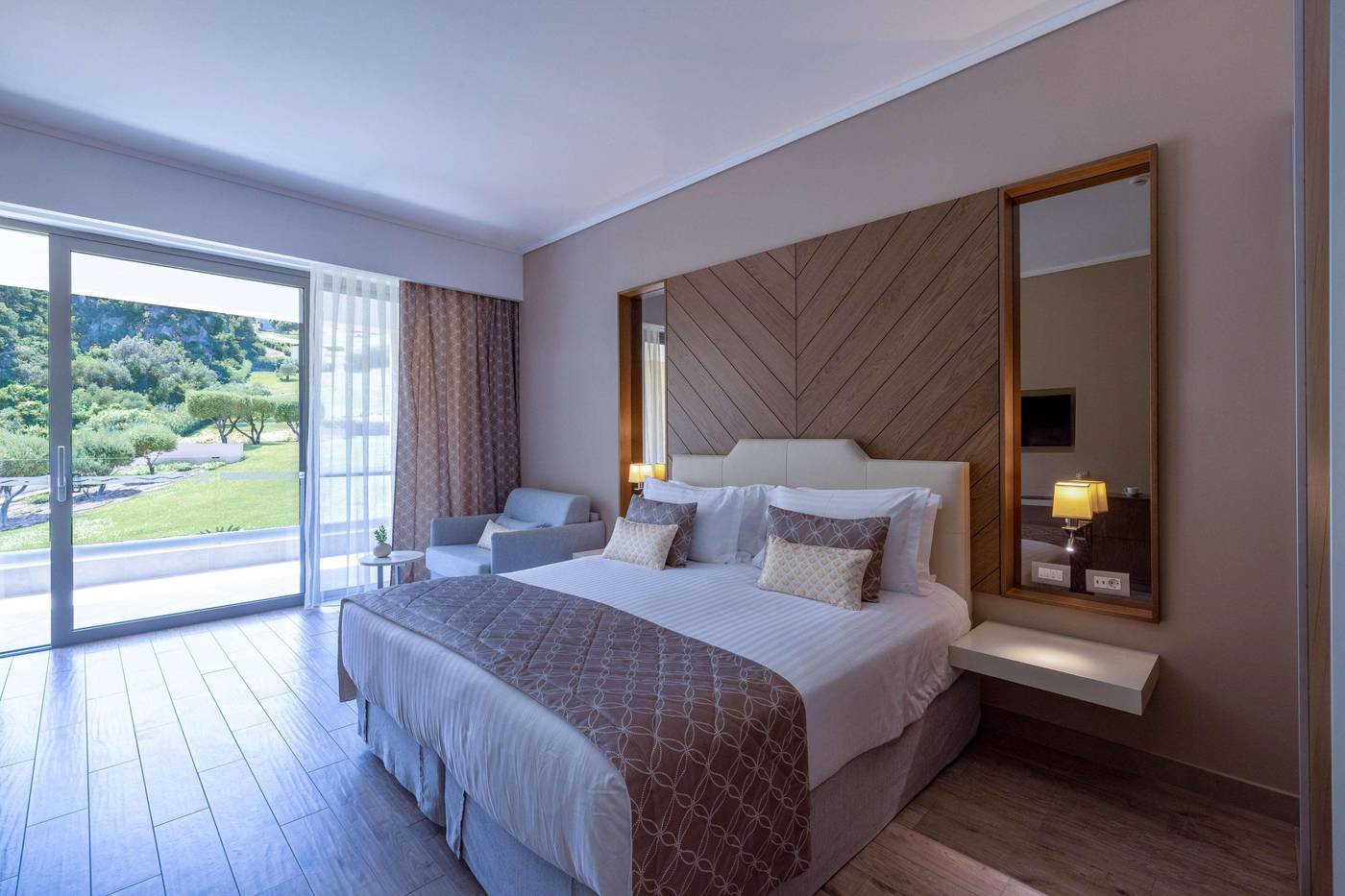 Miraggio-Thermal-Spa-Resort-Room-32