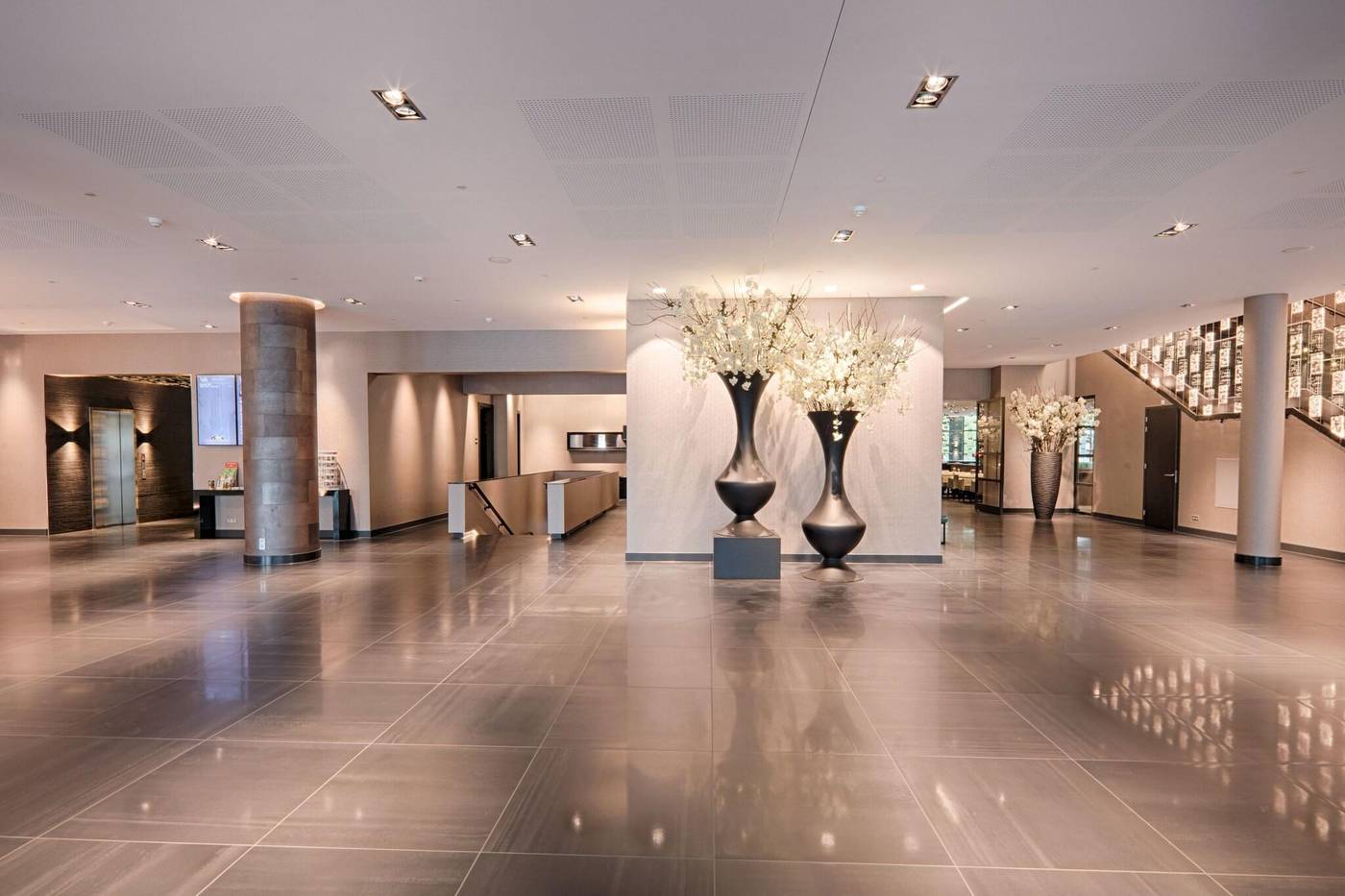 Van der Valk Hotel Utrecht-Netherlands-Utrecht-Lobby-7