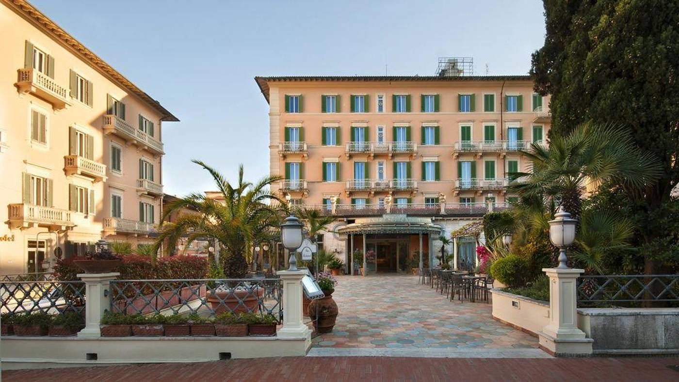 Hotel Settentrionale Esplanade-Italy-MONTECATINI TERME-General view-3
