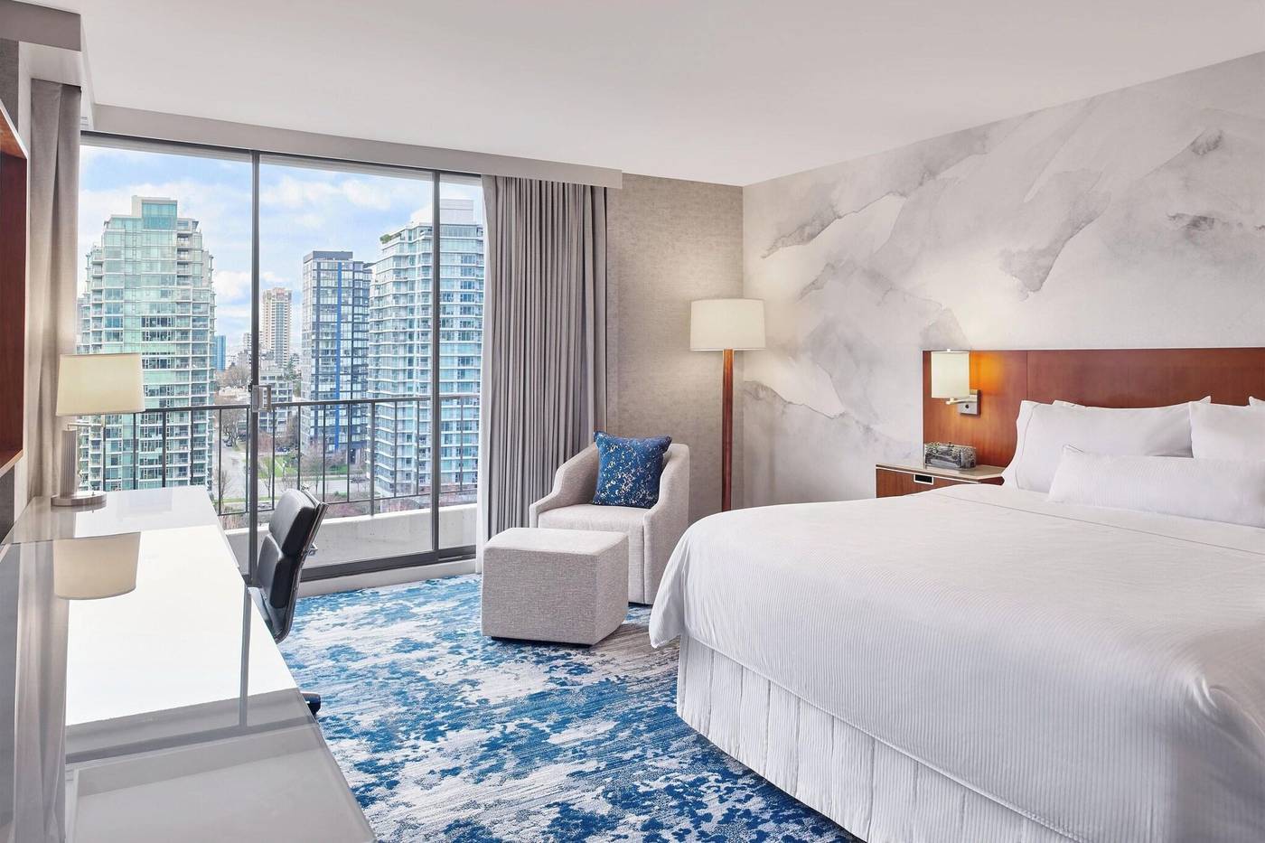 Westin-Bayshore-Vancouver-Room-35